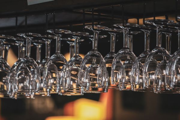 Exprimez vos envies avec des verres à pied gravés sur-mesure