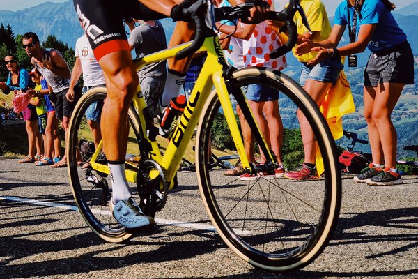 Le poids des vélos au tour de france : entre légèreté et performance